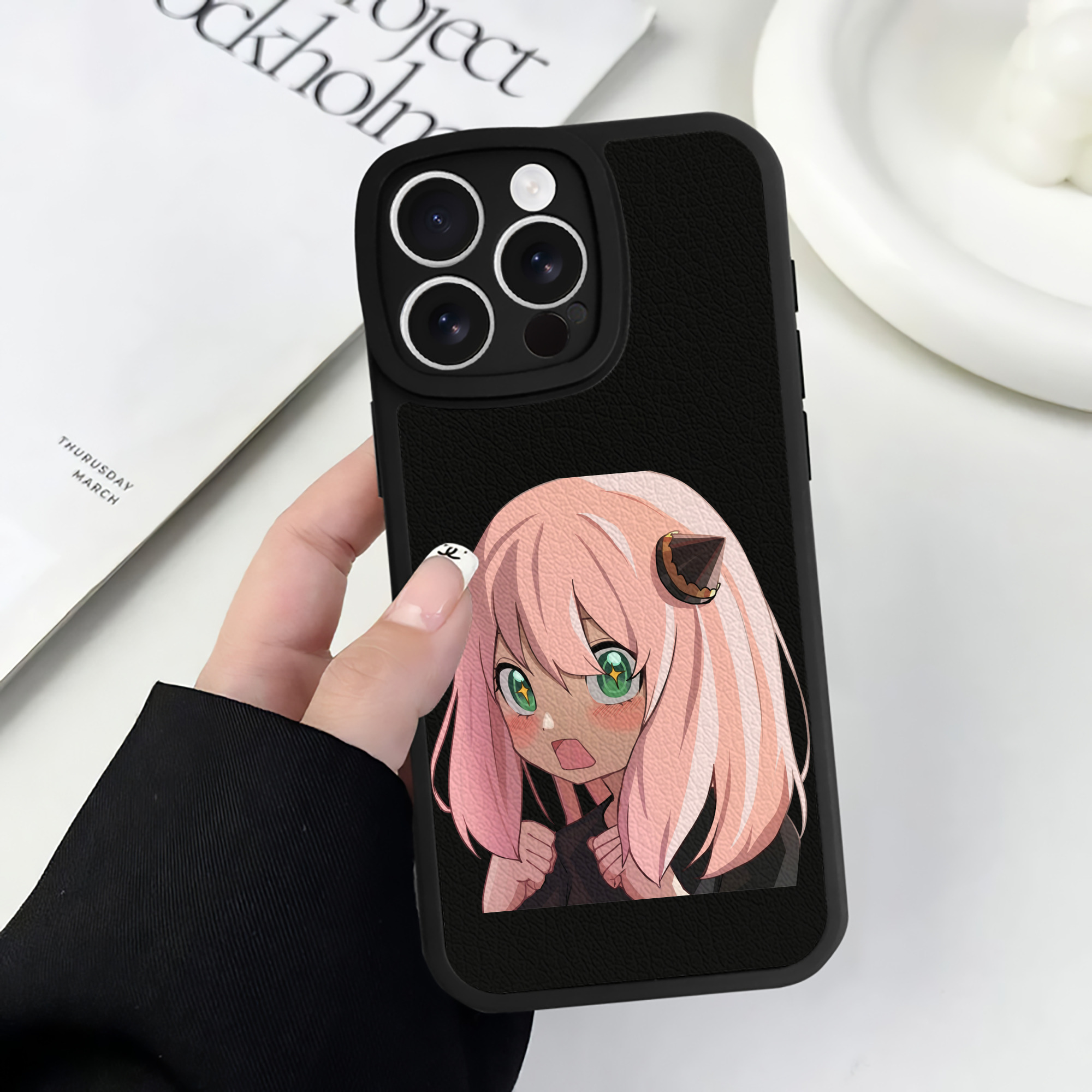 （画像用） SPY×FAMILY间谍家家酒 【iPhone 16シリーズ対応】シリコンスマホケース（レザー調） 材質：シリコン